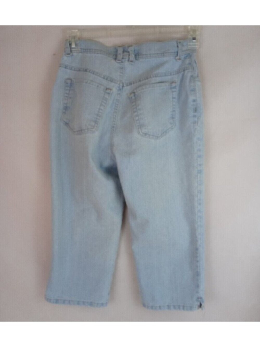 Gloria Vanderbilt Light Wash Mid Rise Capri Jeans Size 6